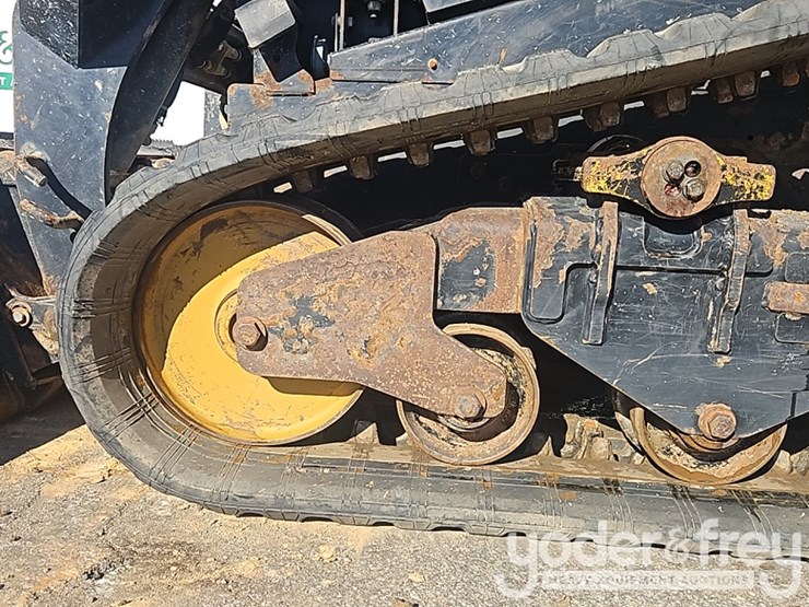 2020-caterpillar-259d3-image-8