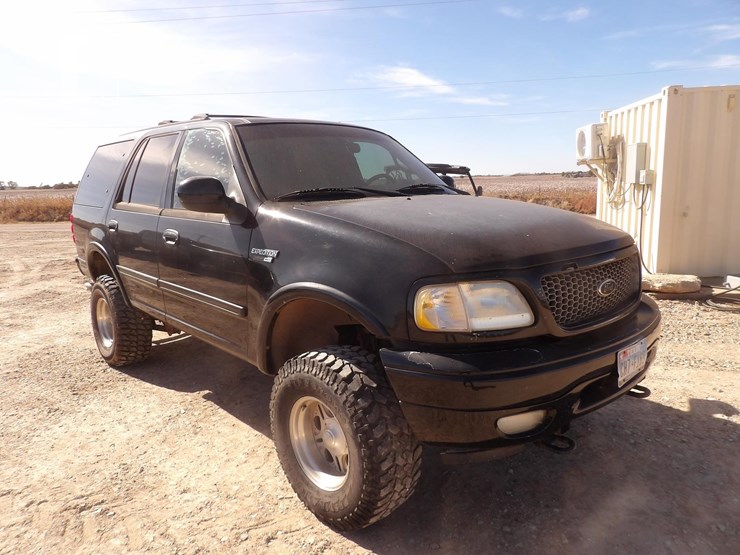 2002-ford-expedition-image-7