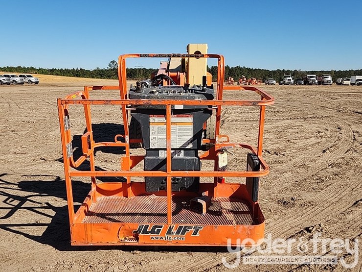 2008-jlg-e450aj-image-23