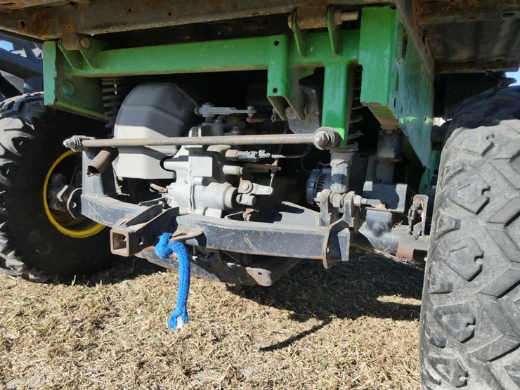 john-deere-gator-image-8
