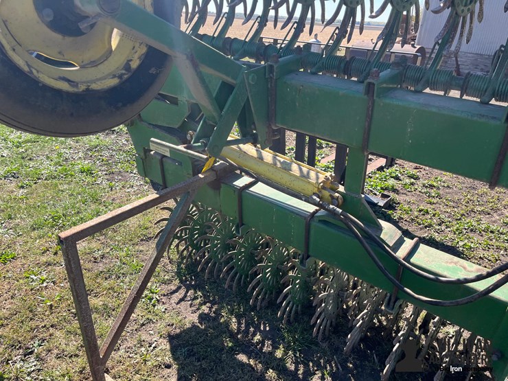 john-deere-400-image-15