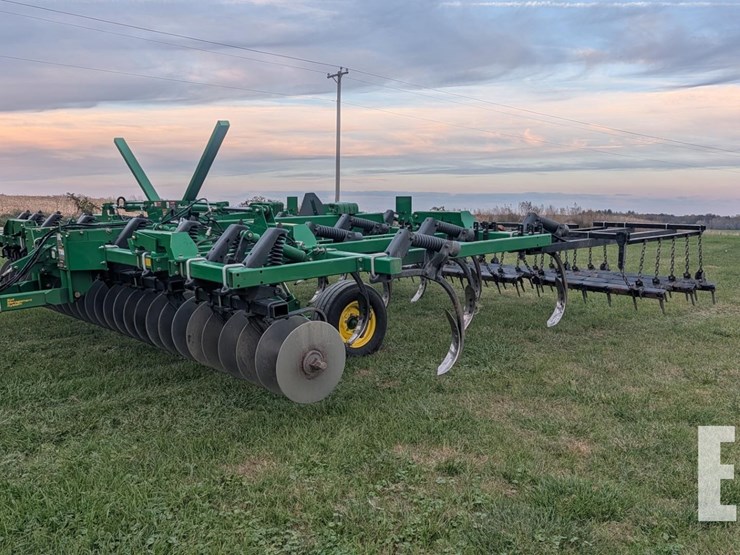 john-deere-714-image-1