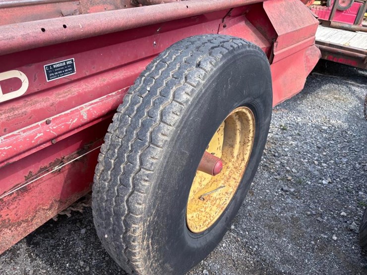 new-holland-520-image-7