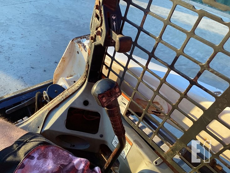 2013-bobcat-t550-image-15