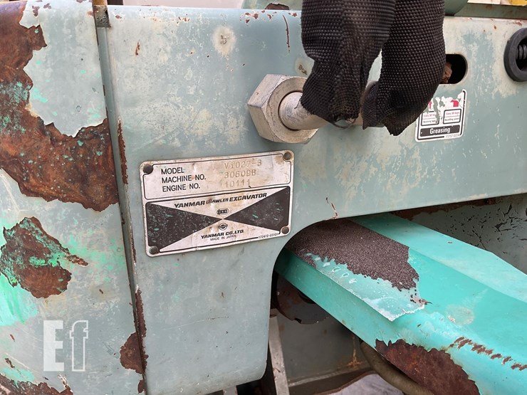 2008-yanmar-vio27-image-21