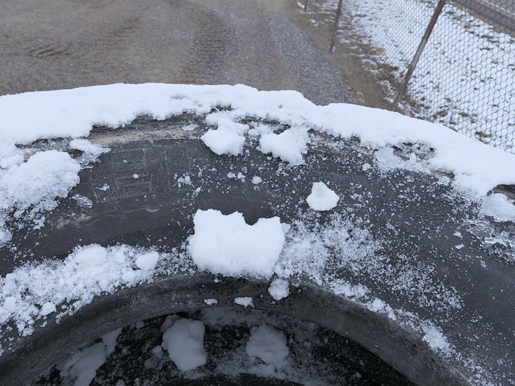 (3)-loader-tires-(tax)-image-3