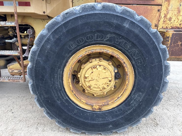 1988-caterpillar-936e-image-61