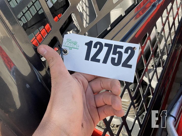 2025-kioti-tl750-image-22