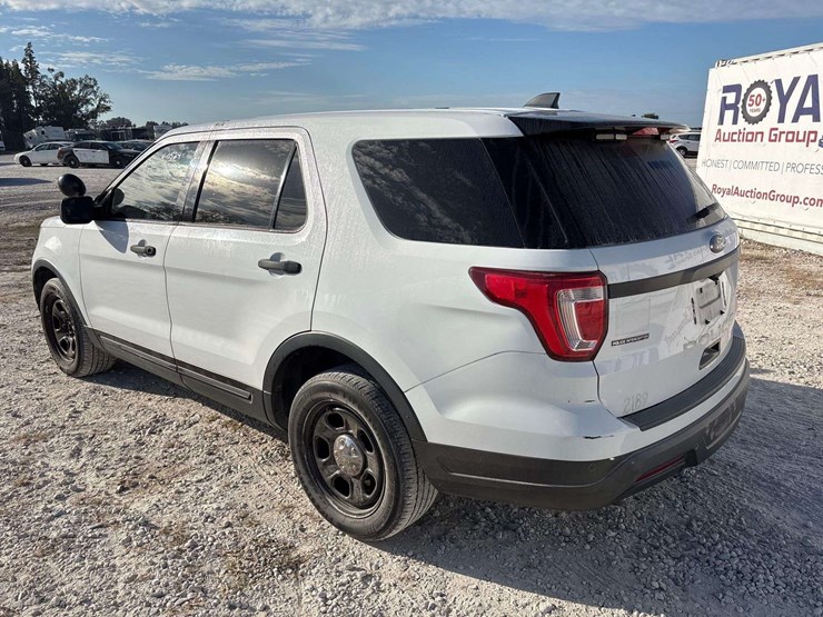 2018-ford-explorer-image-4