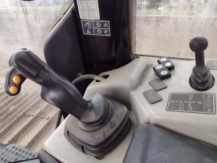 caterpillar-d6n-lgp-image-9