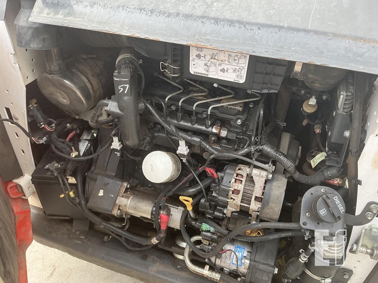 2019-bobcat-t590-image-13