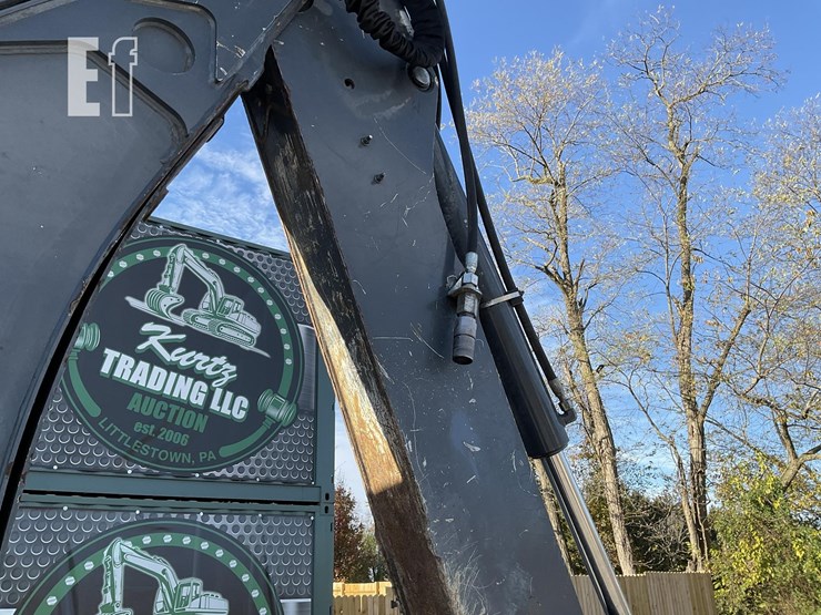 2019-deere-410l-image-12