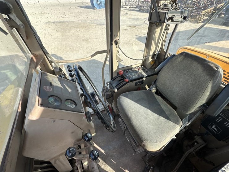 1989-john-deere-6-image-40