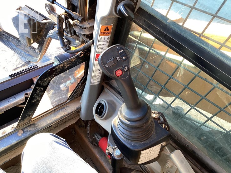 2022-case-tv450b-image-16