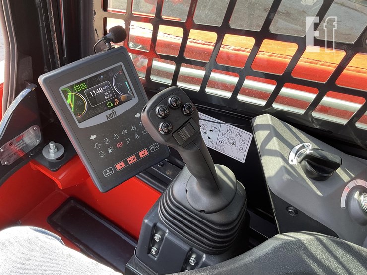 2025-kioti-tl750-image-18