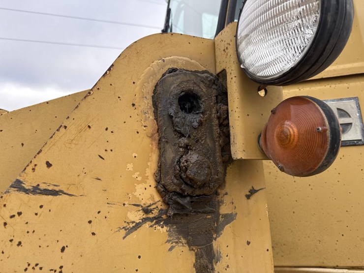 1988-caterpillar-950e-image-24