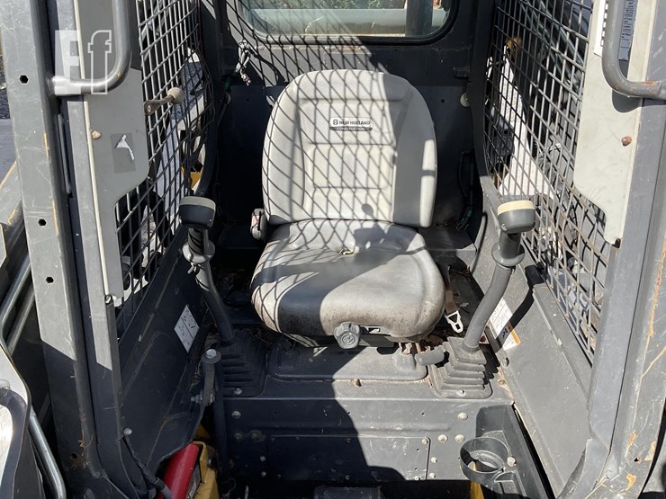 2018-new-holland-c232-image-14