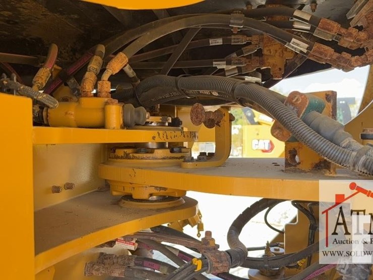 2019-caterpillar-962m-image-42