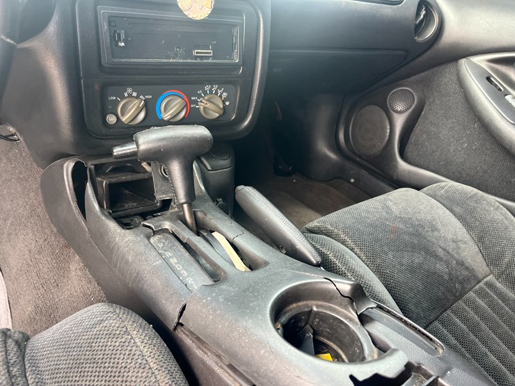 #15939-•-2001-pontiac-firebird-|-for-parts/repairs-image-13