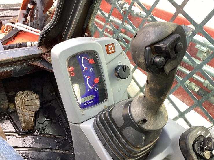 2020-kubota-svl65-2-image-16