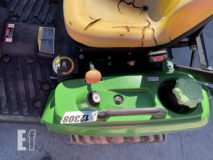 2014-john-deere-1023e-image-14