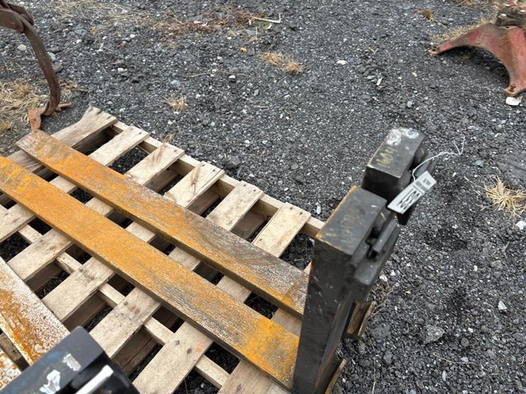 forklift-fork-image-1