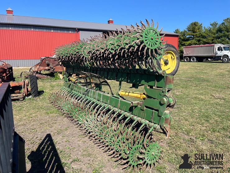 john-deere-400-image-5