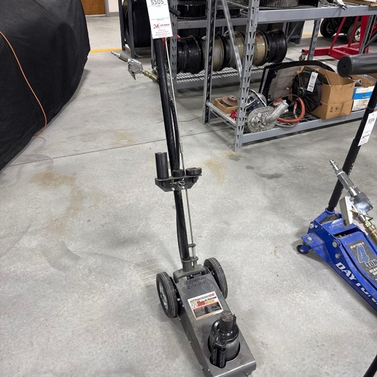 PITTSBURGH AIR / HYDRAULIC 22 TON FLOOR JACK