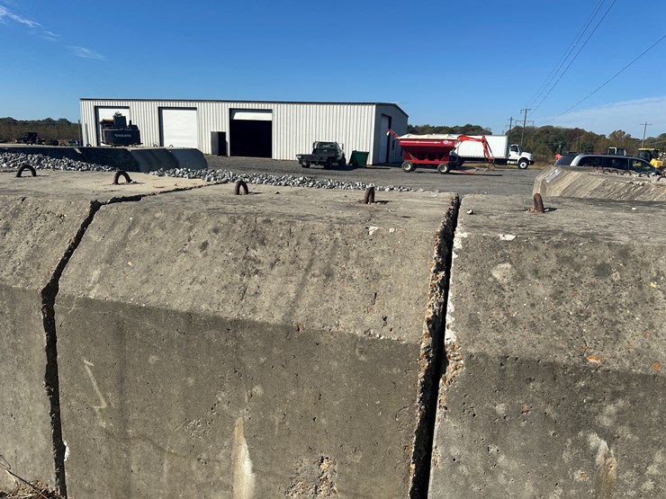 #32725-•-lot-of-(13)-~57"x80"-concrete-culvert-sections-image-18