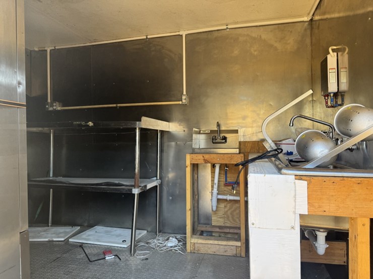 #4669-•-enclosed-food-trailer-image-3