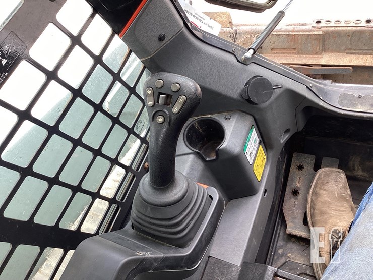 2021-bobcat-t76-image-15