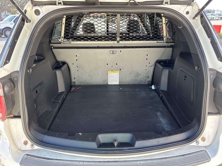 2018-ford-explorer-image-25