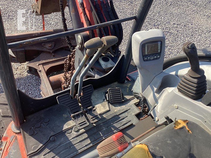 2018-kubota-kx057-4-image-15