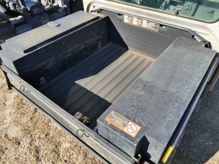 john-deere-xuv-835m-image-5