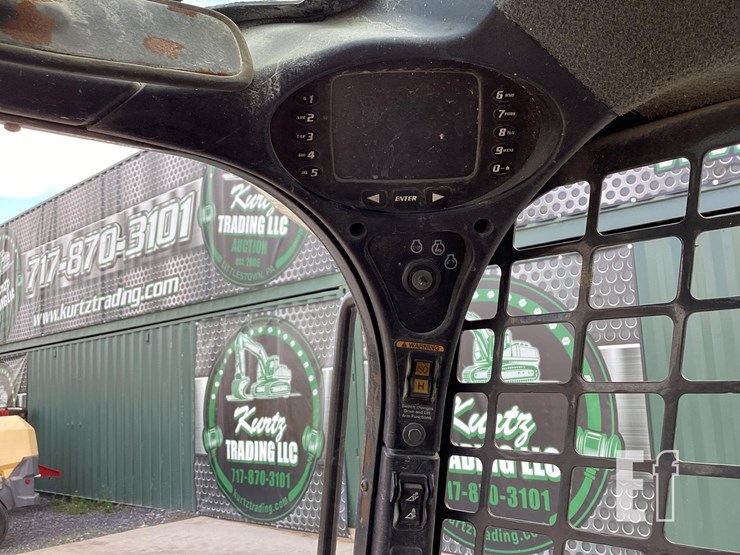 2022-bobcat-t770-image-17