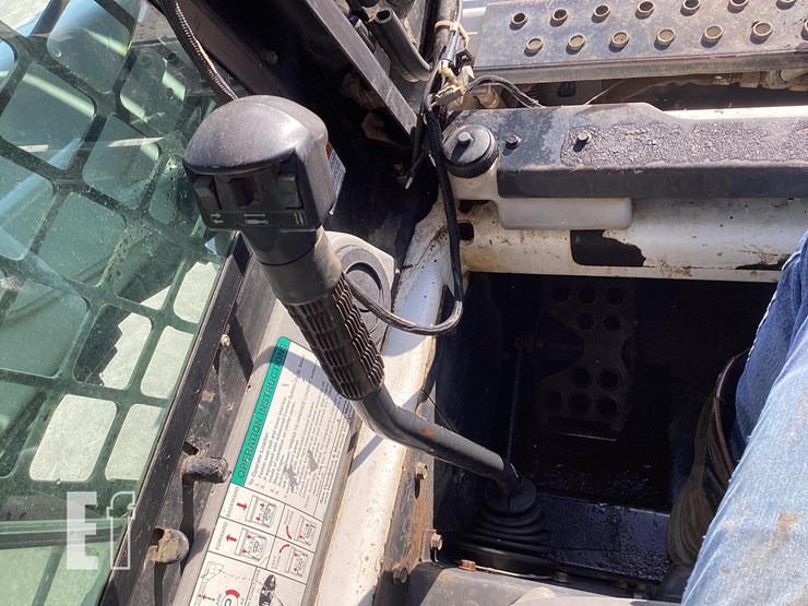 2006-bobcat-t190-image-16