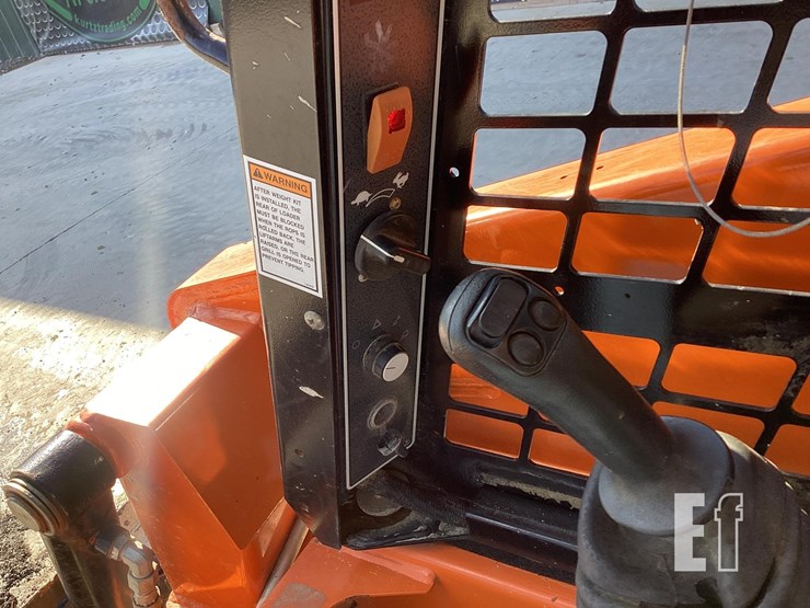 2021-gehl-rt105-image-15