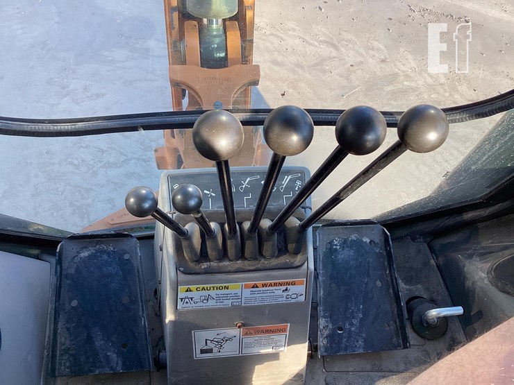 2023-case-580sn-image-20