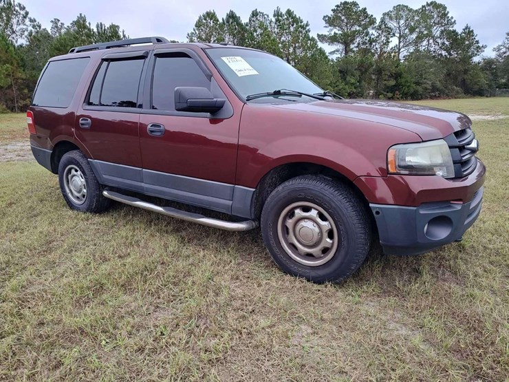 2016-ford-expedition-image-8