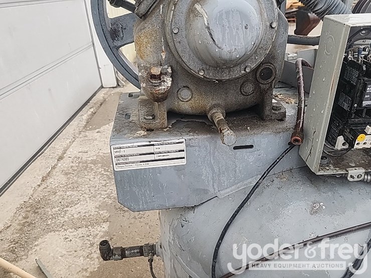 gardner-denver-champion-vrv7-8-80lbs-workshop-compressor-image-5