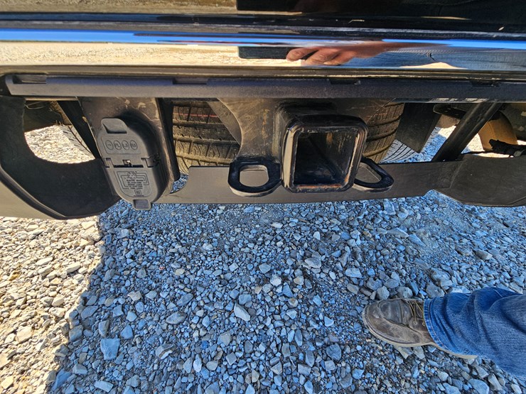 2022-gmc-yukon-xl-image-56