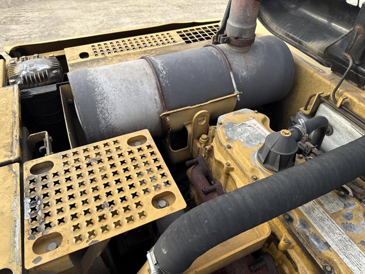 2004-caterpillar-325cl-image-34