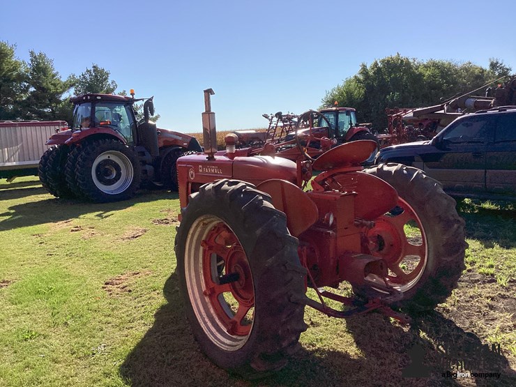 1953-farmall-super-m-2wd-tractor-image-14