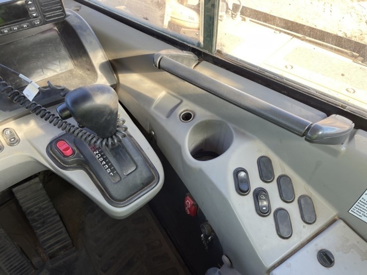 2021-komatsu-hm400-image-21