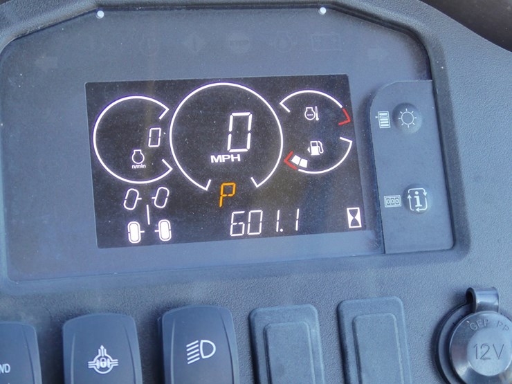 2020-kubota-svl95-2s-image-13