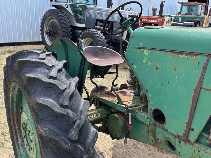 oliver-super-88-gas-row-crop-image-7