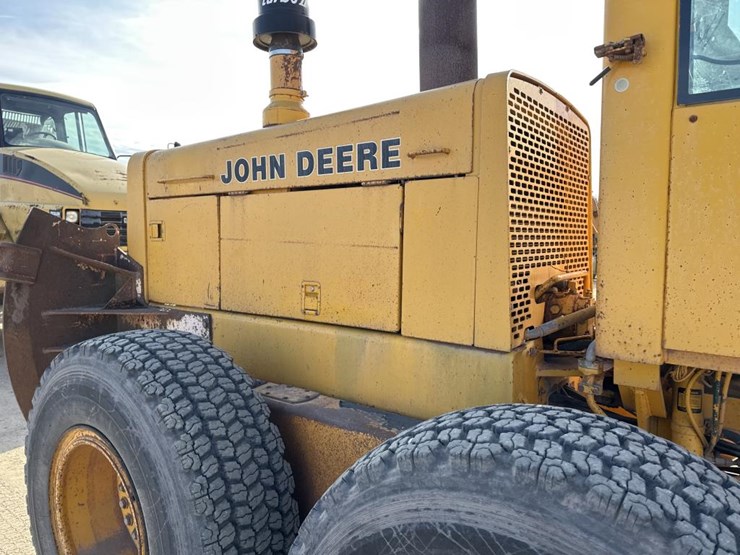 1989-john-deere-6-image-27