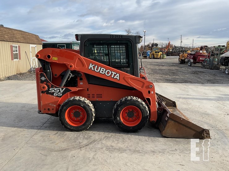 2018-kubota-ssv65-image-5