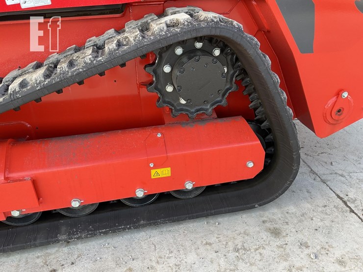 2025-kioti-tl750-image-11