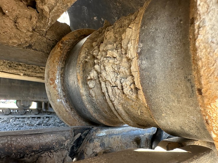 #32825-•-volvo-ec200e-crawler-excavator-image-12